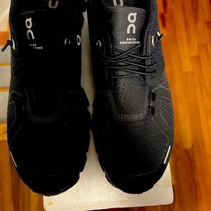 Women’s size 8.5 on cloud sneakers